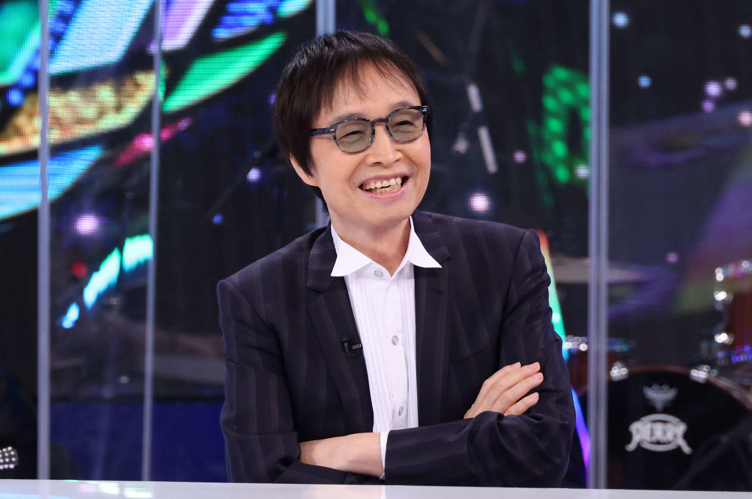 明石家さんま、吉田拓郎に憧れたばこ始めるも「たばこやめたんだ」に衝撃「蹴ろうとした」(日刊スポーツ)