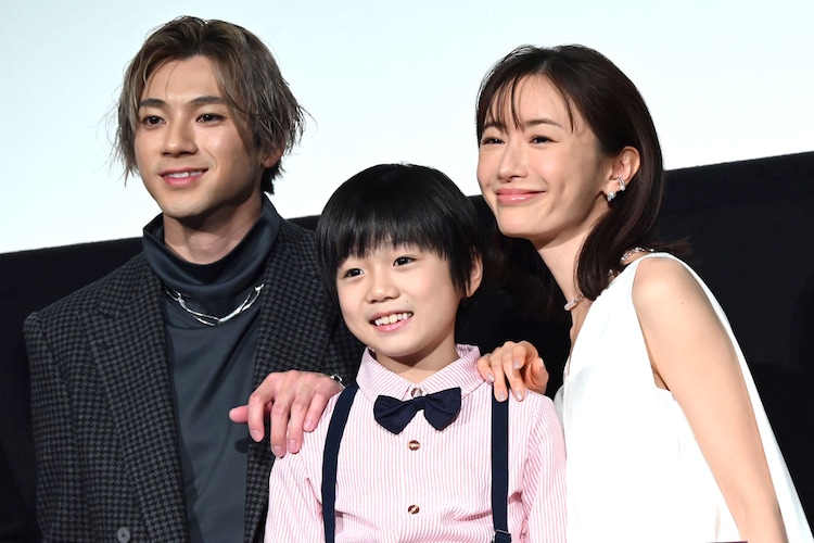 「ずーっと大好きだよ」山田裕貴と松本まりか、子役からの感謝の手紙に心震わせる(映画ナタリー)