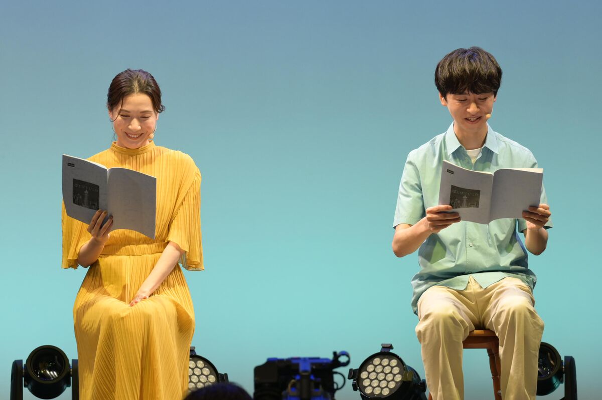 村川絵梨＆橋本淳、アミューズ株主総会後イベントで朗読劇、海外作品出演のため飛躍誓う(スポーツ報知)