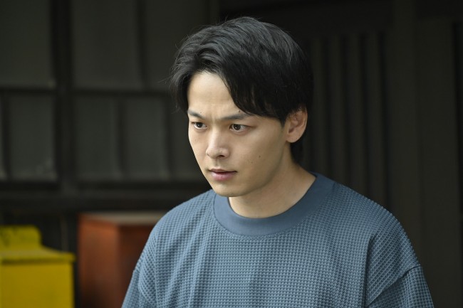 『ハヤブサ消防団』第8話　“太郎”中村倫也の前に突然“白髪の女性”が姿を見せる(クランクイン！)