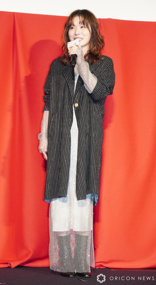 松岡茉優、キラキラ“戦闘服”で登場　好感触の反響に喜び「映画は最高の相棒」(オリコン)