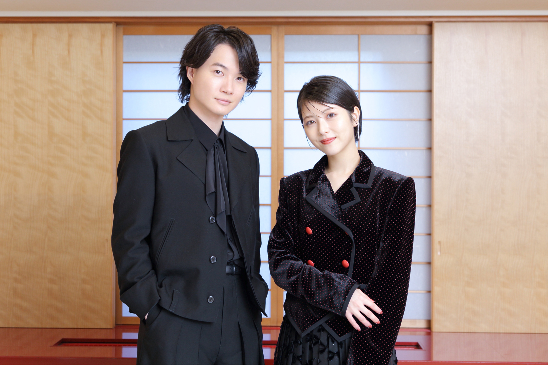 『ゴジラ-1.0』神木隆之介＆浜辺美波、引っ張る存在から戦友へ　1年通じて関係に変化(シネマトゥデイ)