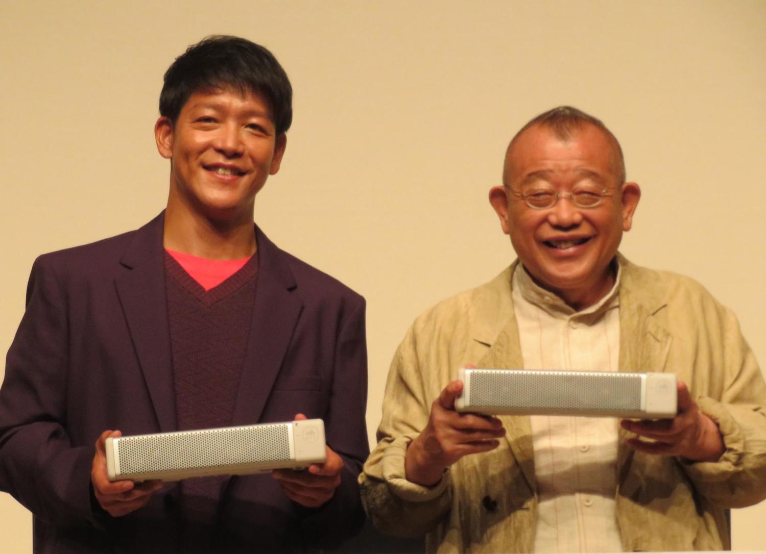 笑福亭鶴瓶＆駿河太郎、10年ぶり親子共演　鶴瓶「落ち着かない」　テレビスピーカーのPR(日刊スポーツ)