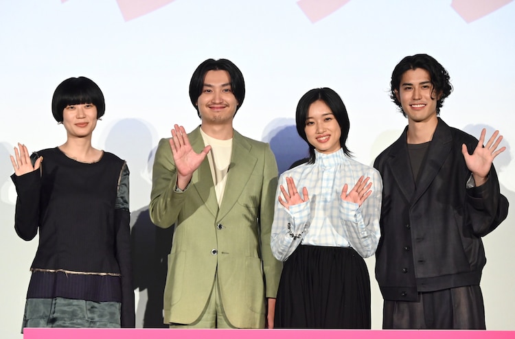 【イベントレポート】河合優実と山中瑶子は相思相愛、“いつか一緒に”から生まれた「ナミビアの砂漠」披露(映画ナタリー)