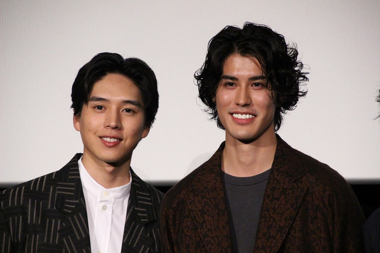 寛一郎、坂東龍汰にアイヌ語のセリフ披露を無茶ぶり　主演映画「シサム」完成に「ドキドキ」(映画.com)