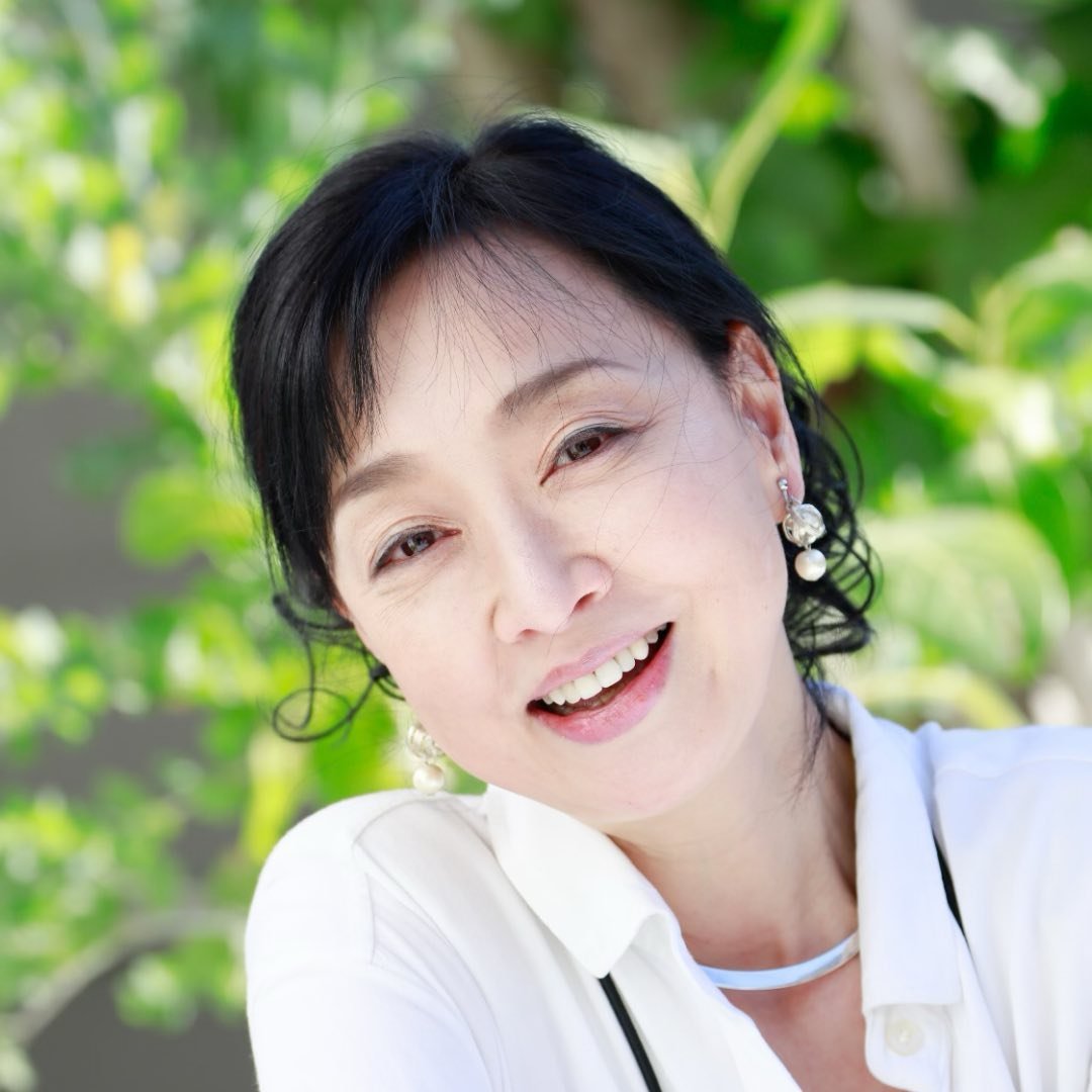 58歳・川上麻衣子の大胆水着に反響「色っぽくてドキっとした」「クラリオンガールみたい」(西スポWEB OTTO！)