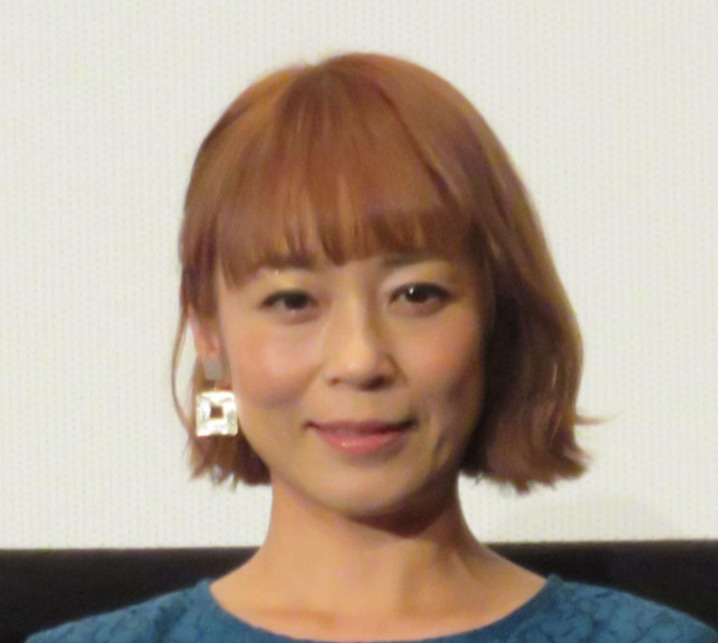 佐藤仁美「飲み屋で出会う人は…」30代以降の恋愛の悩み告白「出会いにつながることはあまり」(日刊スポーツ)