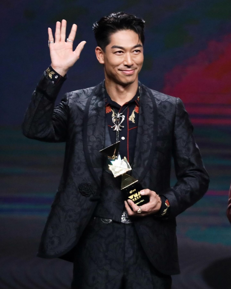 LDH勢、『WEIBO MUSIC AWARDS』で受賞に喜び　EXILE AKIRA「誇らしく思います」(オリコン)