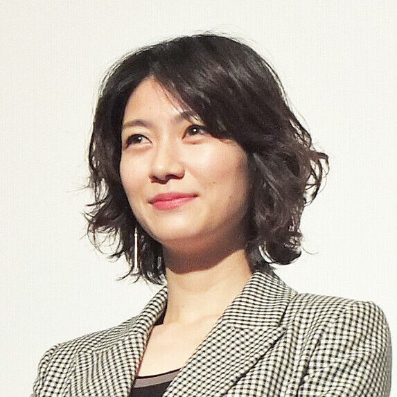 「光る君へ」３５歳の妖艶女優　セクシーな全身姿が「あまりに美しすぎて」抜群スタイル(スポーツ報知)