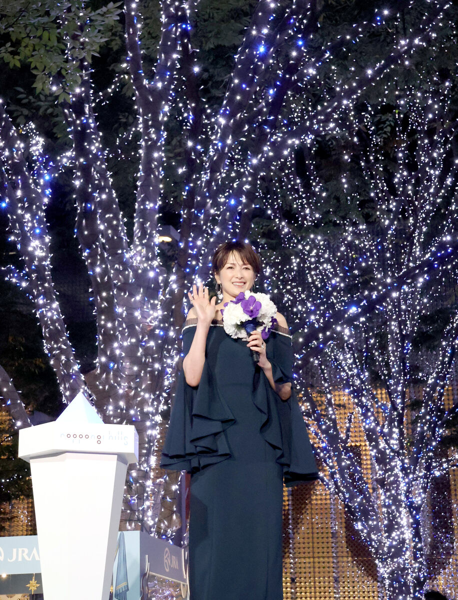 吉瀬美智子、けやき坂イルミネーション点灯式「クリスマスが近づいてきましたね」(スポーツ報知)