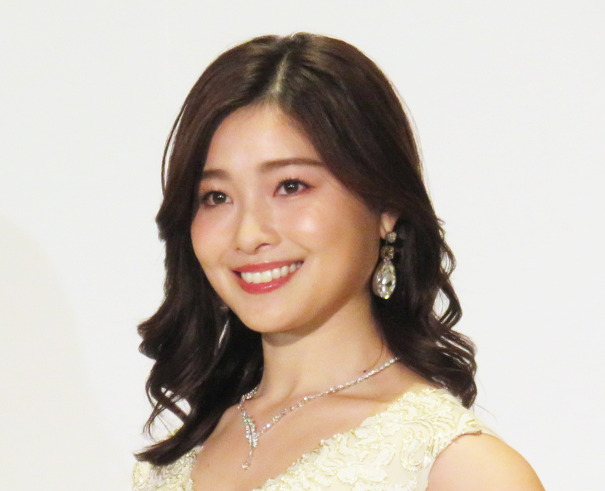 32歳「ミスジャパン2019」女優の妹とCM共演報告「さすが美人姉妹」「豪華なビジュアル」(日刊スポーツ)