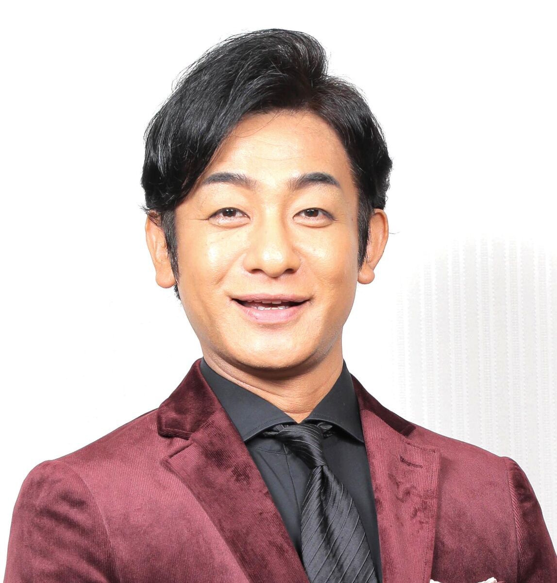 片岡愛之助、観劇の浅田真央さんと衣装のままレアなツーショット「とても楽しんで下さったみたいです」(スポーツ報知)