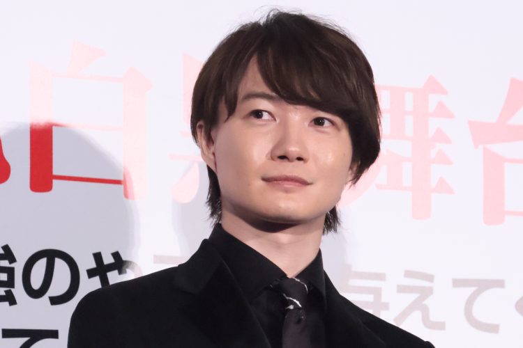 『海に眠るダイヤモンド』制作秘話　神木隆之介はYouTubeでホストを研究、杉咲花は長崎弁に奮闘、ネトフリ配信に間に合わないほど超タイトな撮影スケジュール(NEWSポストセブン)