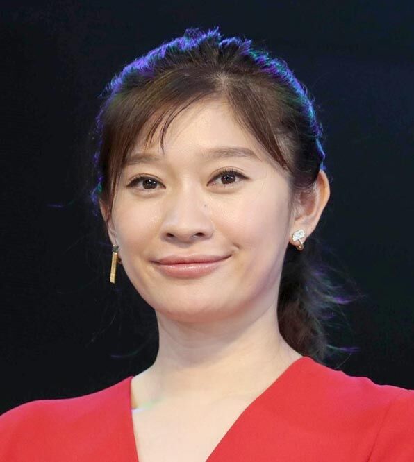 篠原涼子５１歳　最新姿にネットくぎ付け「目が覚めた」「あかん、」「雰囲気…」「好き」(スポーツ報知)