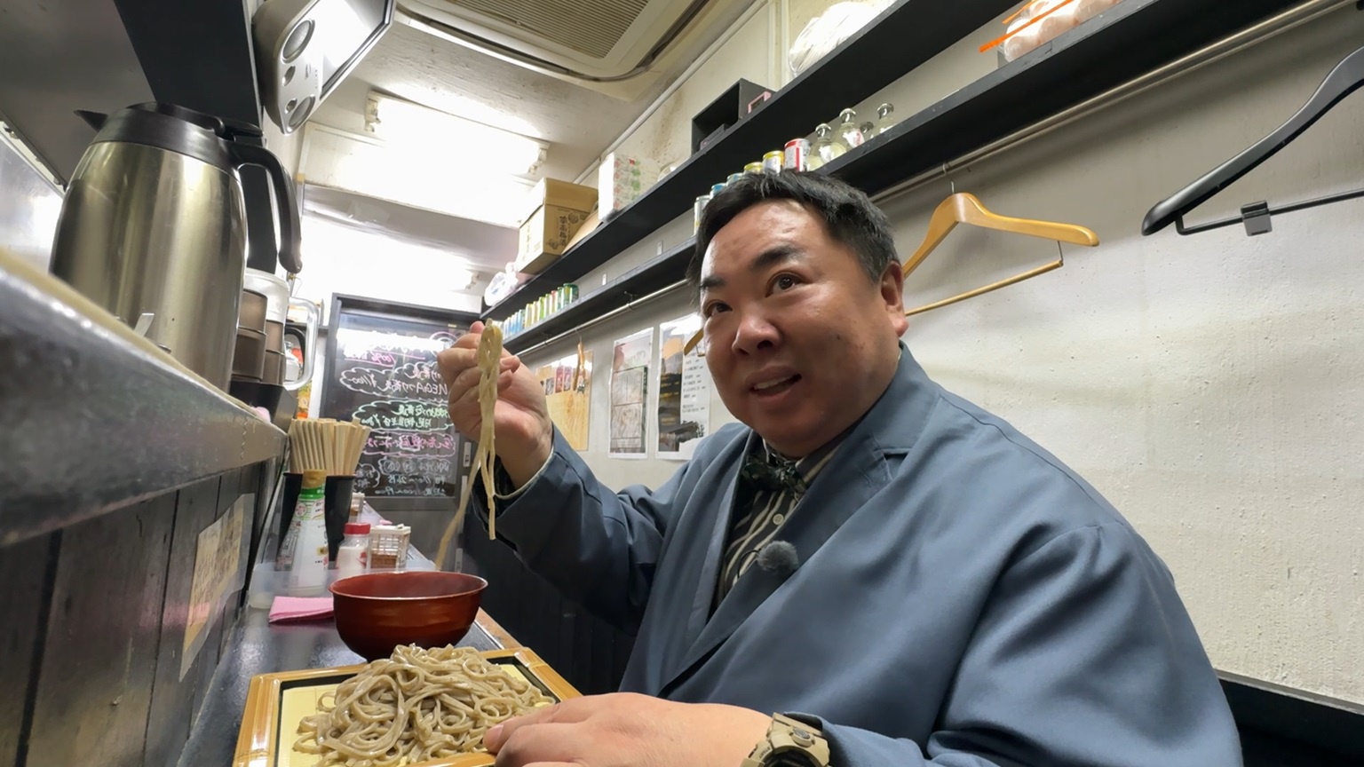 ドランクドラゴン塚地武雅が東京・西巣鴨で見つけた、繊細な味の十割そば＜ドランク塚地のふらっと立ち食いそば＞(WEBザテレビジョン)