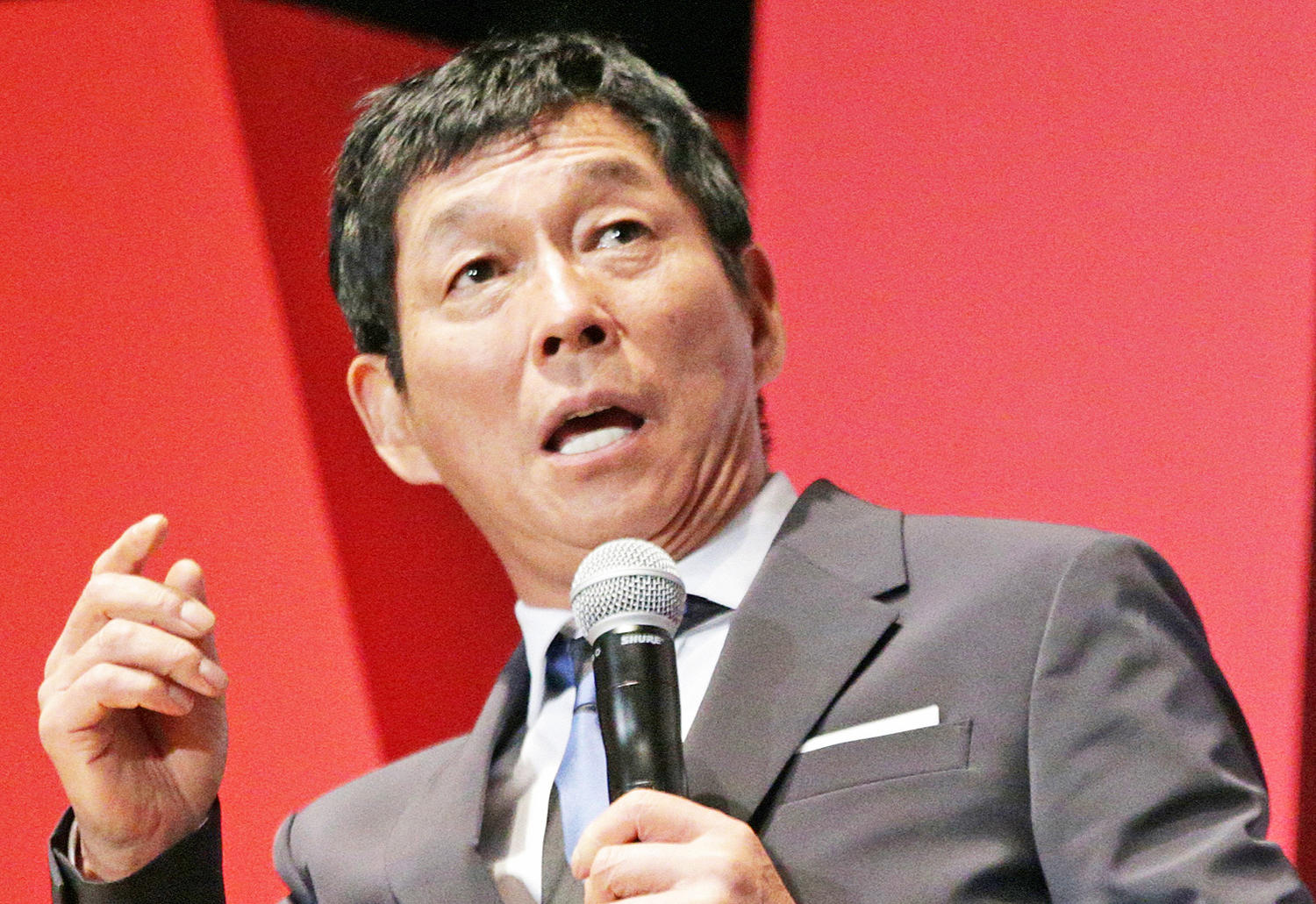 明石家さんま、次長課長の河本準一の休養は「俺のせいちゃうからね」(日刊スポーツ)