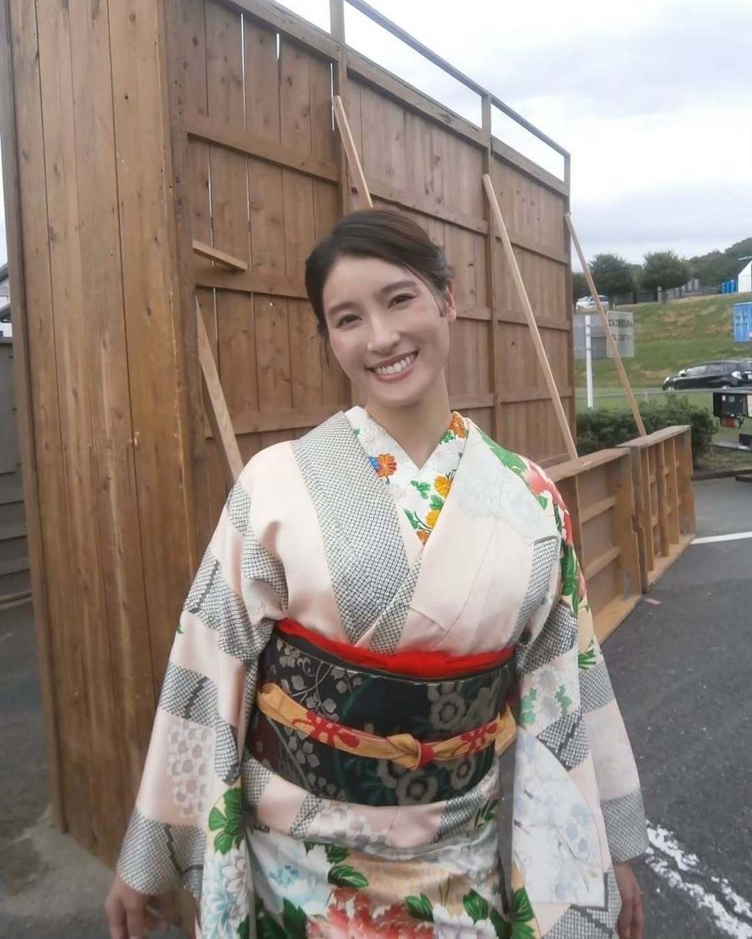 顔ちっさ！土屋太鳳、弟の〝特別な人〟に大興奮！集合ショットに「ズームしてしまう」「この4人の並びが見れる日がくるとは！！」ファン胸アツ(西スポWEB OTTO！)