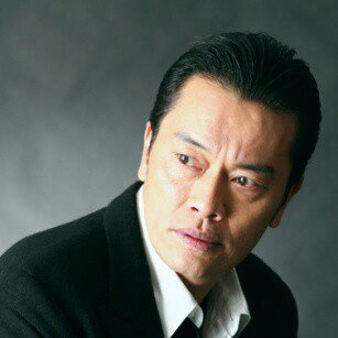 「頭にウニ付けてる…」遠藤憲一が韓国で流行の髪型に⁉SNS騒然「めっちゃファンキーな髪形」「可愛いな」(西スポWEB OTTO！)