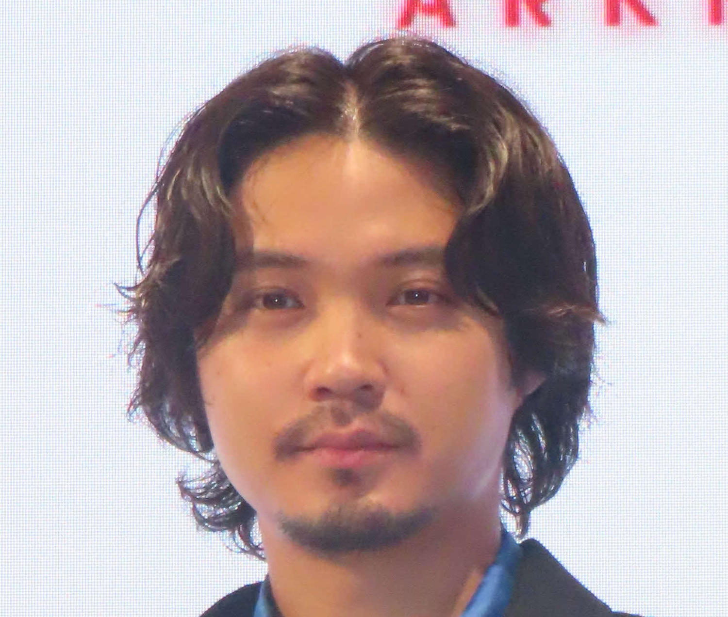 磯村勇斗”パラアイスホッケー”体験ショットを公開「とても難しいスポーツだった」と明かす(日刊スポーツ)