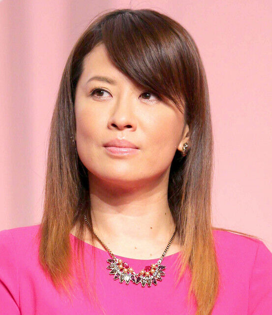 ５２歳人気女優、買い物時のポイント申告に困惑「なんか、レジに行ってやる手数が多くないですか？」(スポーツ報知)