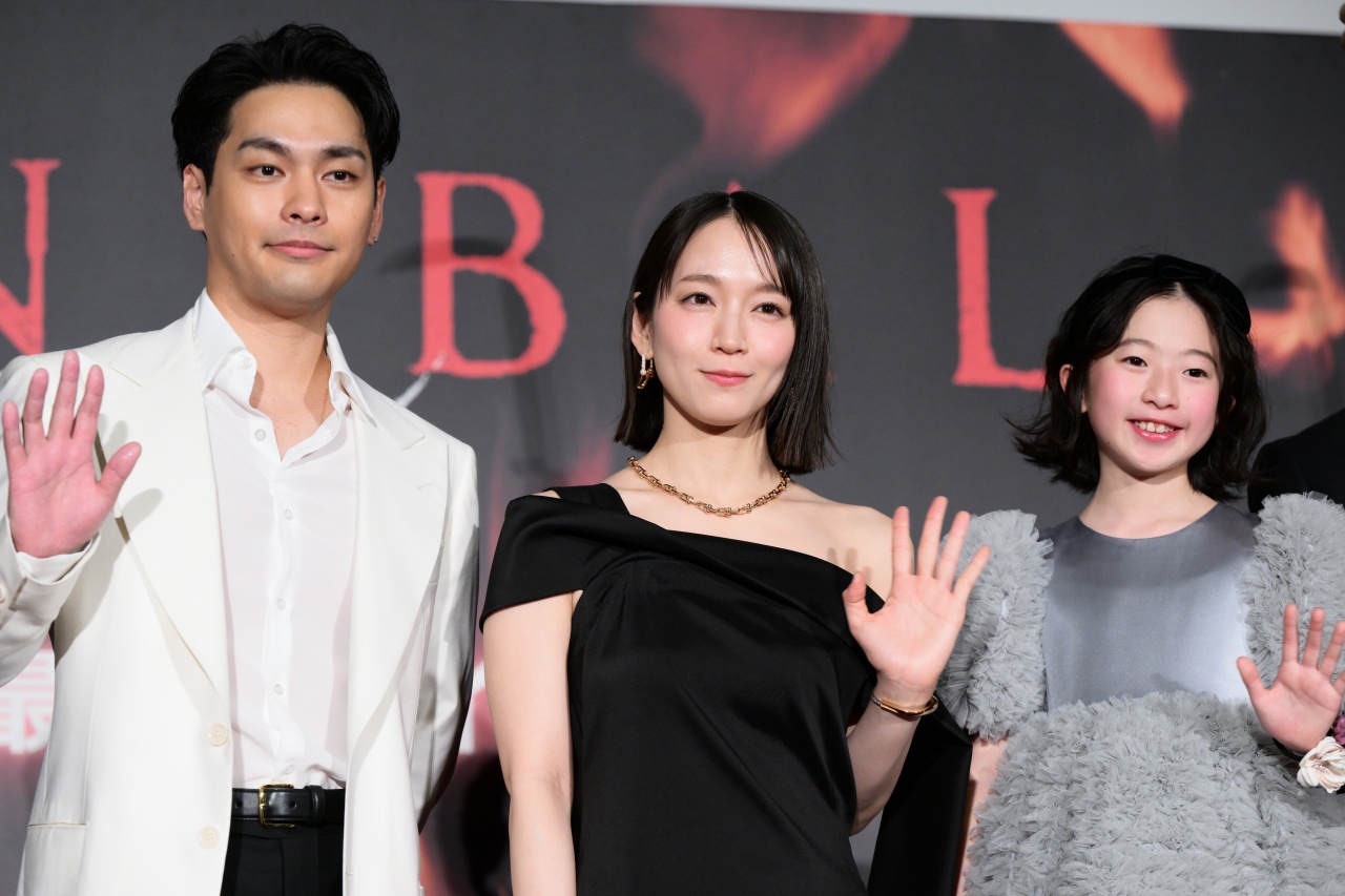 柳楽優弥、“妻と娘役”吉岡里帆＆志水心音からのサプライズバースデー祝いに照れ笑い「ありがとう阿川家！」＜ガンニバル2＞(WEBザテレビジョン)