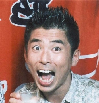「え…マジ？若過ぎやろ」〝ウリナリ〟メンバーの還暦祝いが話題「ウソでしょ!?」「還暦感なさすぎて驚き」(西スポWEB OTTO！)