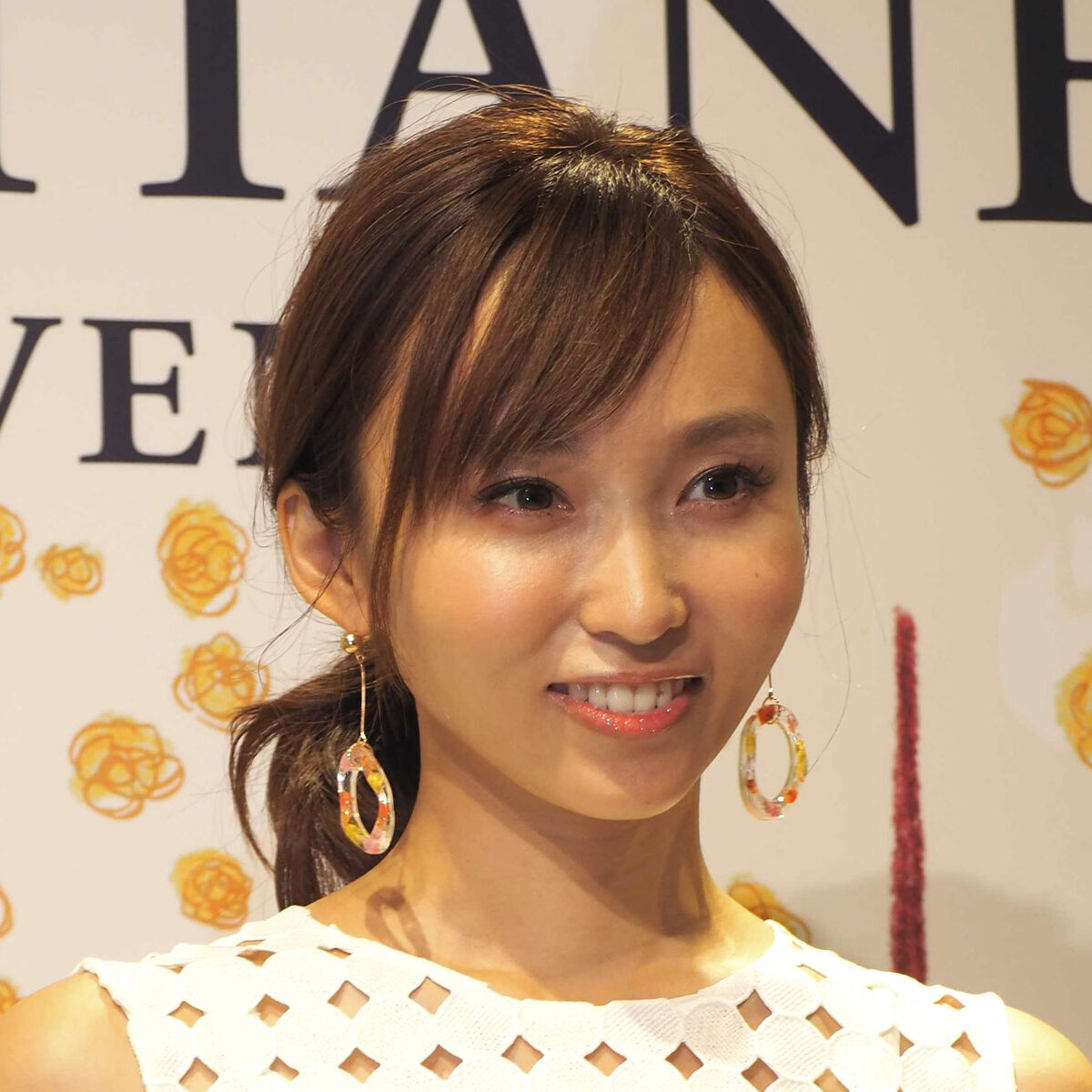 ３７歳タレント、不登校時に支えてくれた母親の言葉振り返り涙「私はあなたのことが大好きだよって毎日のように」(スポーツ報知)