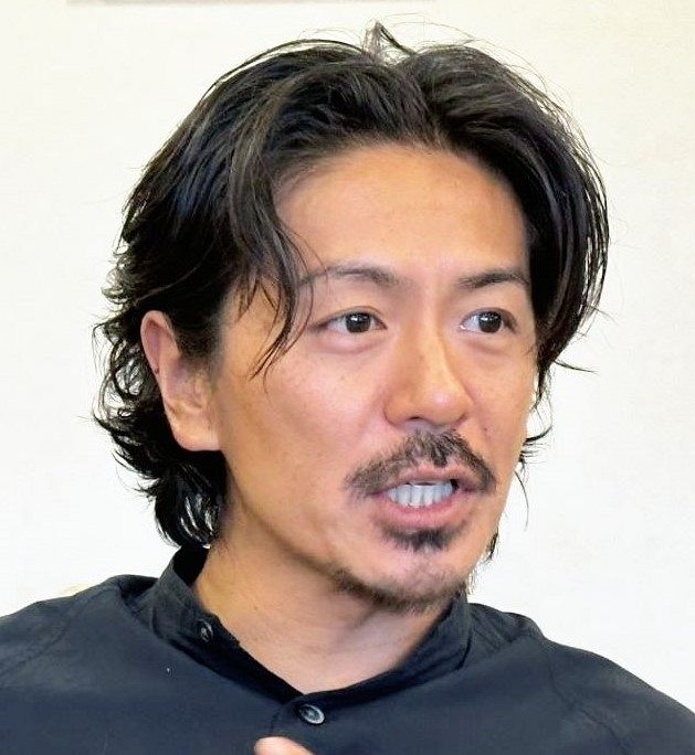 元V6メンバーが人気女優妻との〝感動レベル夫婦2ショット〟公開！「最強で最高！」「かっちょええ!!」「ため息しかでん♡」絶賛の声続々(西スポWEB OTTO！)