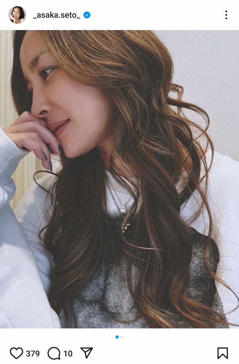 瀬戸朝香「美容室行ったら…」　美しい横顔ショットにファンため息「奇麗すぎます」「巻き髪かわいい」(スポニチアネックス)
