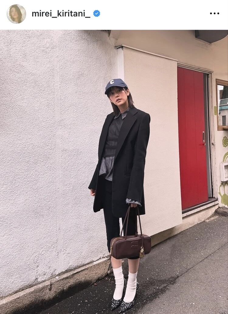 「久しぶりにヒール履いて」１児のママ・桐谷美玲、親友撮影の私服ショットが「おしゃれすぎ」と話題(スポーツ報知)