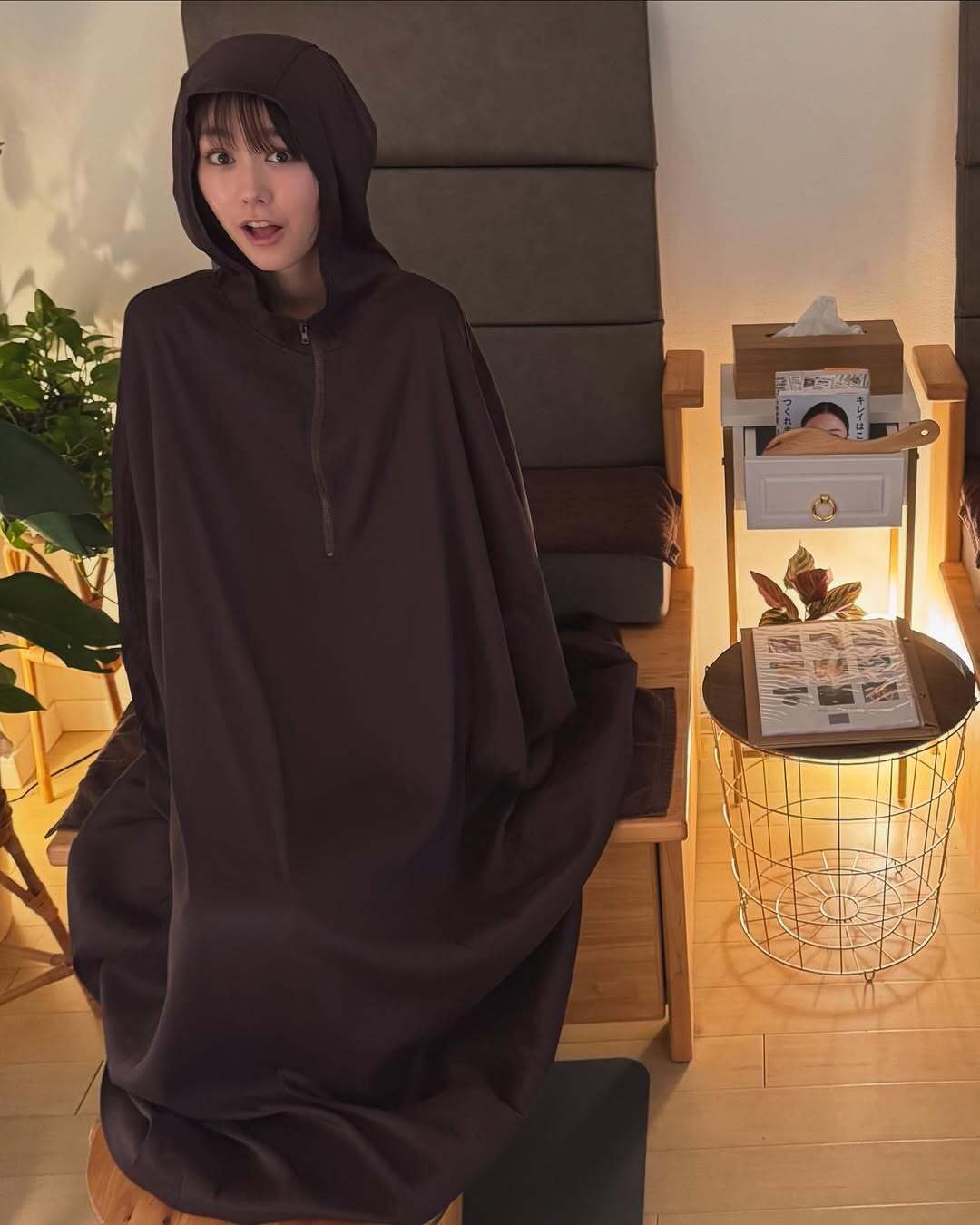 「久しぶりにヒール履いて…」夫は人気俳優で1児の母、35歳女優の私服ショットに反響「相変わらずのスタイル」「ヒール新鮮」「美脚で女子の憧れ」(西スポWEB OTTO！)