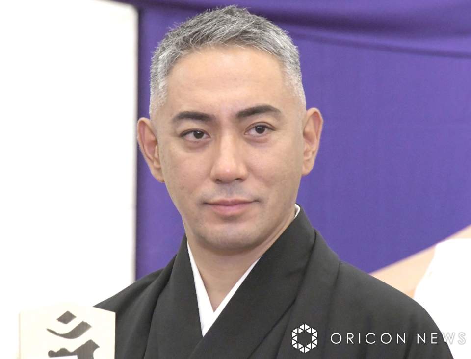 市川團十郎、長女＆長男と親子3ショット「パパの顔」「2人に対する愛がダダ漏れ」(オリコン)