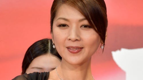 飯島直子、小泉今日子が「続・続・最後から二番目の恋」の撮影現場に送った差し入れを公開⇒「みんなの差し入れ豪華すぎ」と反響(ハフポスト日本版)