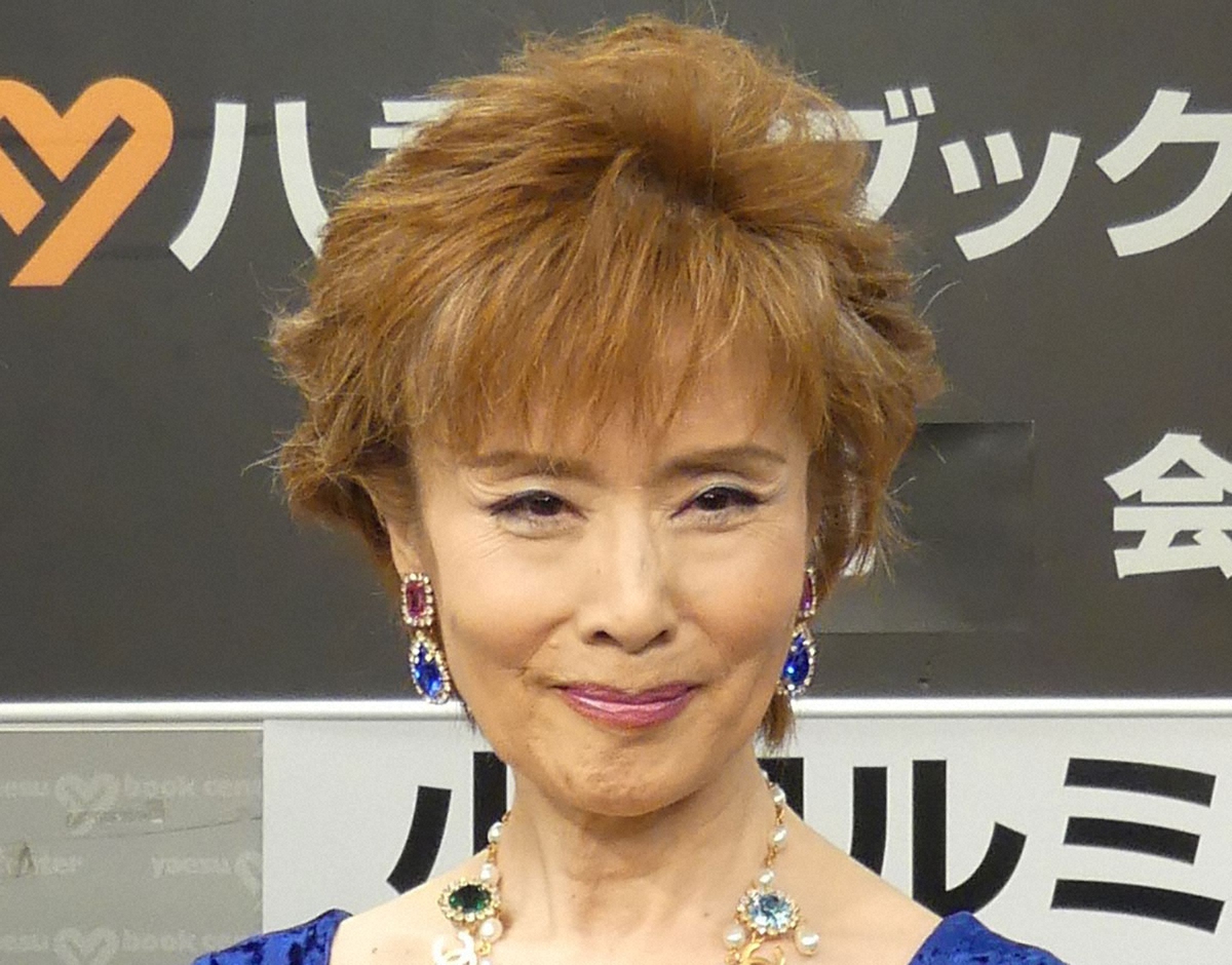 宝塚音楽学校を首席卒業の72歳大物歌手　デビュー曲が大ヒットも「本当の私はこんなんじゃないのに」(スポニチアネックス)