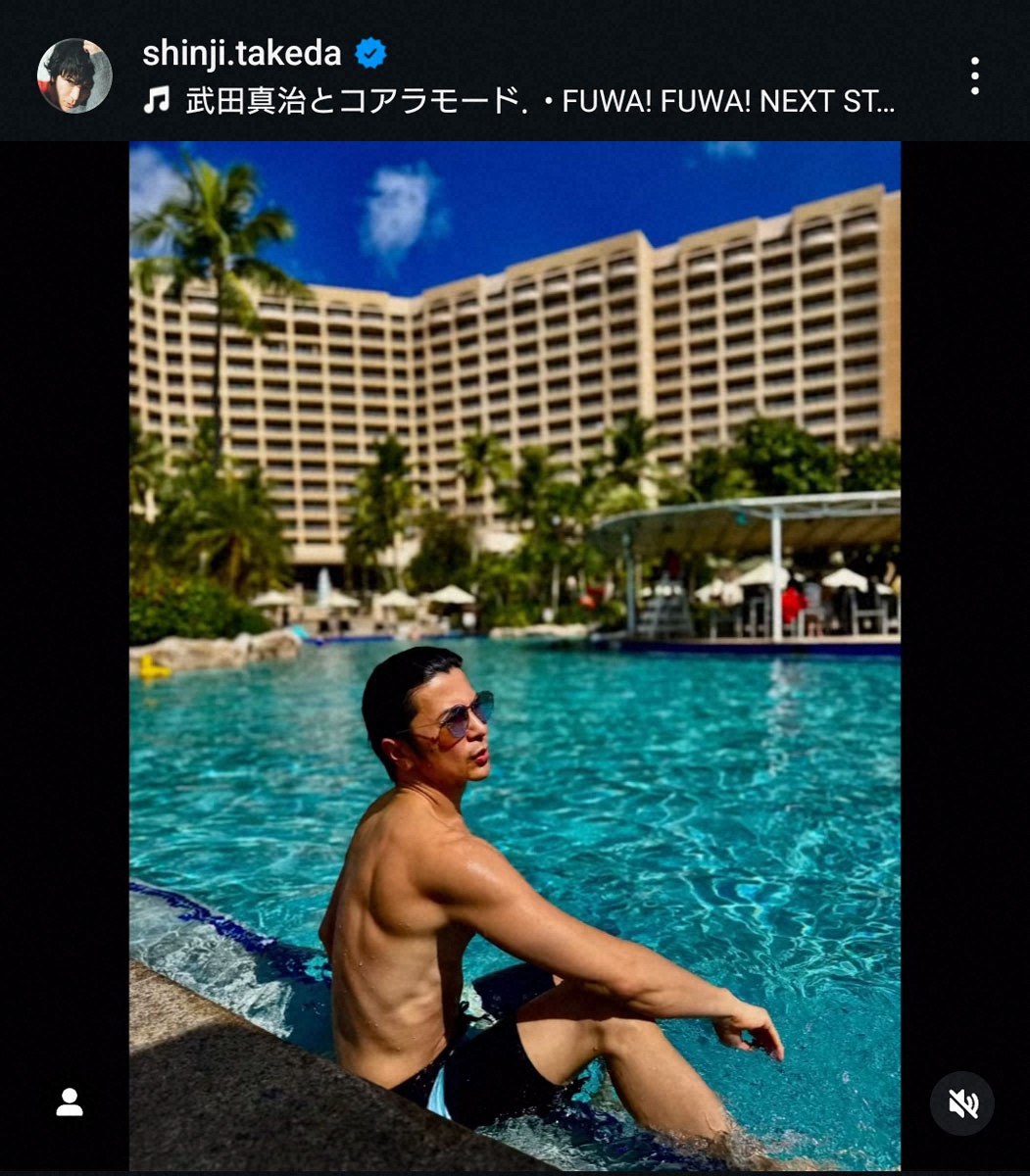 52歳人気俳優「クリロナさんみたいな写真撮れちゃいました」　衝撃の肉体美にファン「絵になるぅ」(スポニチアネックス)